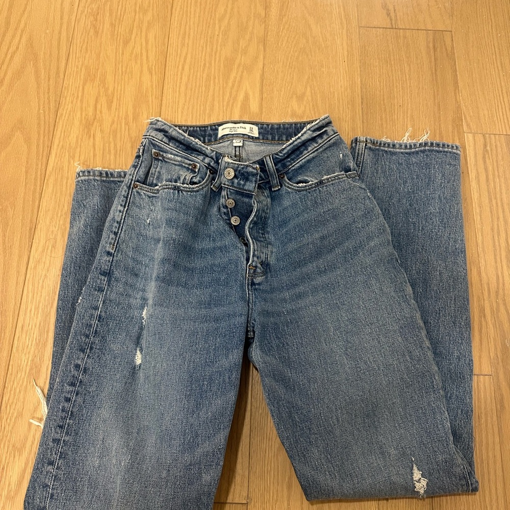 Abercrombie & Fitch dad high rise curve love